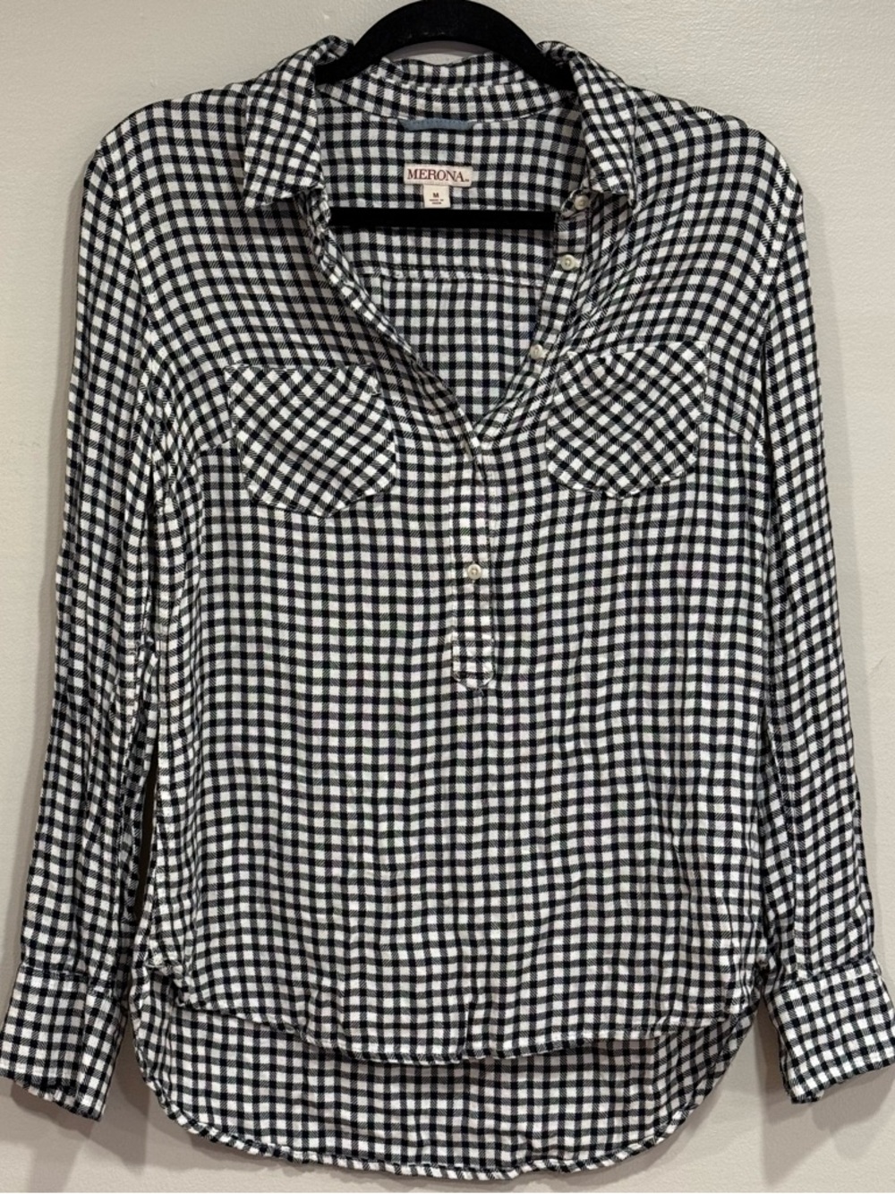 Merona Black & White Checkered Long-Sleeve Shirt Women's Medium